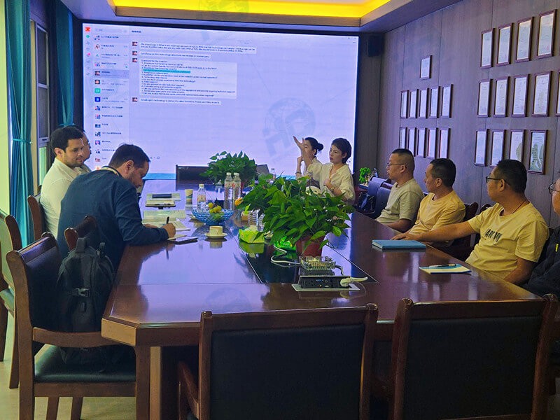 Venezuelan Delegation Visits HC_副本.jpg