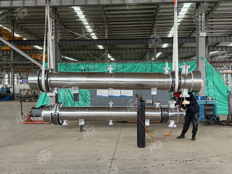 Shell and Tube Heat Exchangers Delivered to Serbia_副本.jpg