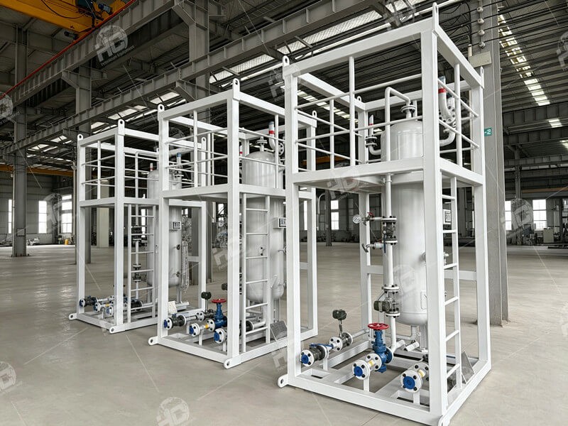 Three Vertical Three-Phase Separators Completed for Oil & Gas Project_副本.jpg