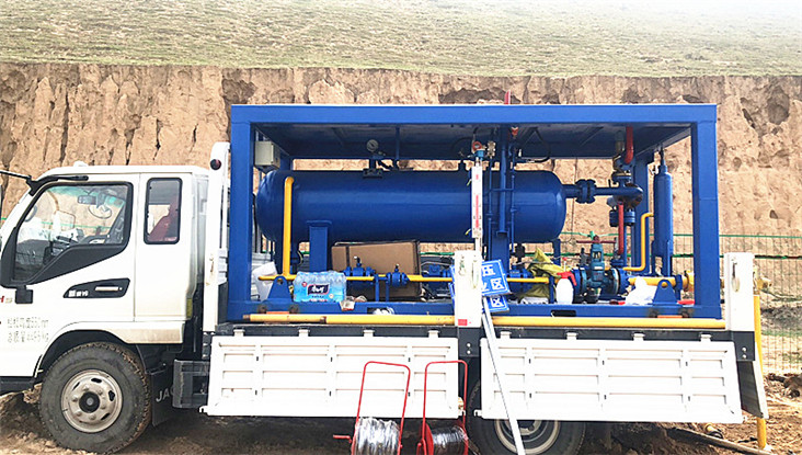 vehicle-mounted_2_phase_separator_HC_Petroleum_Equipment_00.jpg